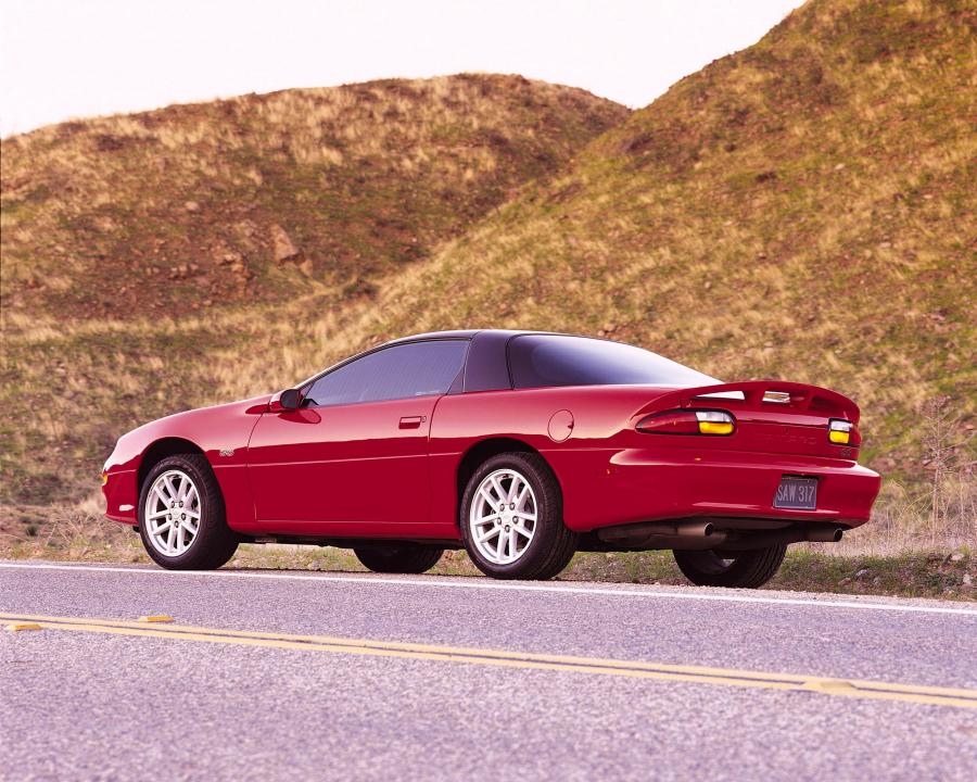  Chevrolet Camaro 1998 года  (фото 68 из 75)